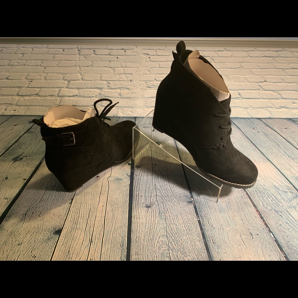 Suede bootie